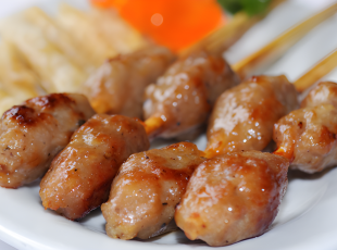 Nem Lụi chợ Huyện